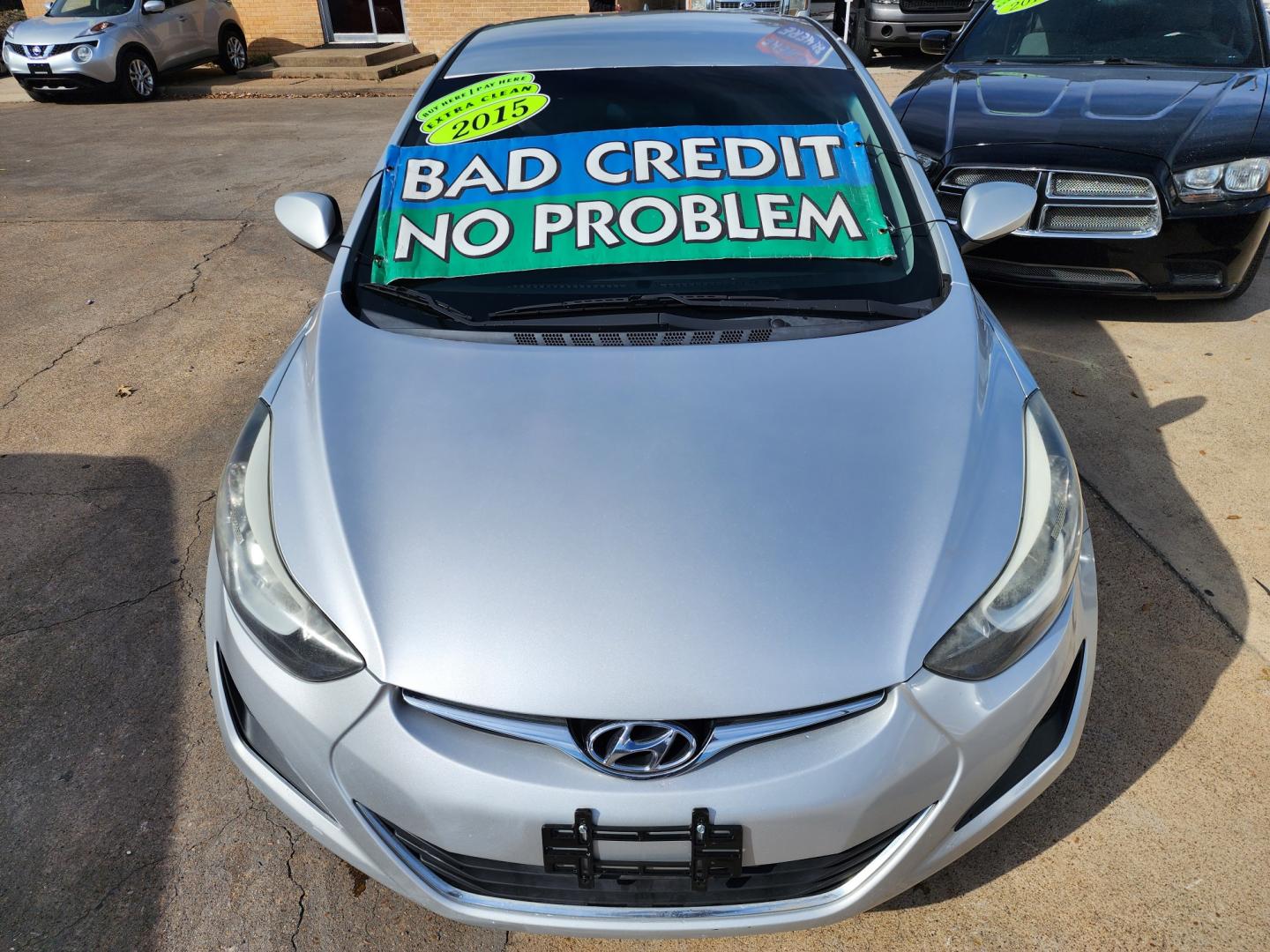 2015 SILVER Hyundai Elantra SE (5NPDH4AE4FH) with an 1.8L L4 DOHC 16V engine, 6-Speed Automatic transmission, located at 2660 S.Garland Avenue, Garland, TX, 75041, (469) 298-3118, 32.885551, -96.655602 - Photo#8